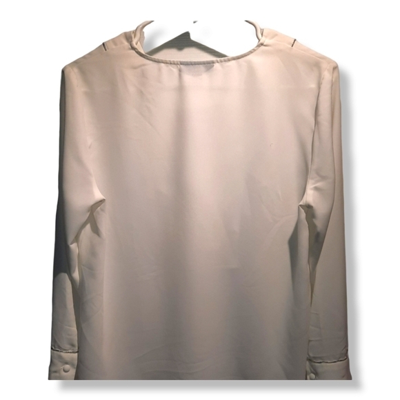 Alfani White V-neck  Blouse - Picture 6 of 7